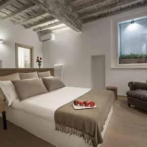 Raffaello Charmsuite Рим